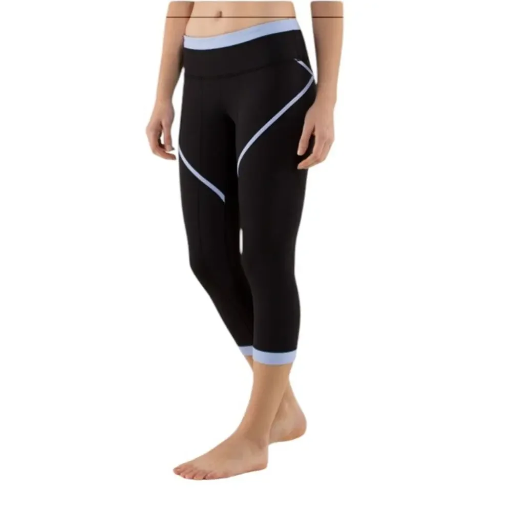 Lululemon Roll Out Crop Leggings Black/Lavender Dust Size 4